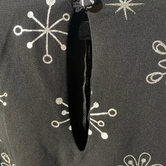 NWT M 6/8 Smak Parlour Black & Silver Snowflake “Social Climber” Caftan Dress - Picture 7 of 12